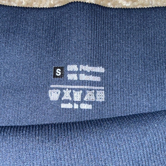 Halara VIRAL Butt Lifting Navy and Gray Leggings - Picture 3 of 3